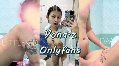 คลิปหลุด Onlyfans น้องโยนา yona.z ท่าหมาคาห้องน้ำกับหวานใจ ก็ในห้องมันคงจะเบื่อคงจำเจ เลยลากผัวมาเยกันก่อนอาบน้ำซะเลย